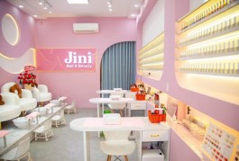 Mình cần sang lại tiệm nail -mi- gội 222 Gò Dầu, quận tân phú