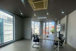 Cho thuê văn phòng khu sân bay tòa nhà có thang máy pccc giá 5tr