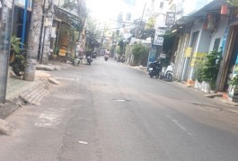 Bán Nhà Hẻm ô tô thông - Phạm Văn Bạch, P.15, Tân Bình – 40m², 2PN, Chỉ 4Tỷ Nhỉnh!