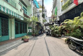 SÁT PHAN XÍCH LONG, P7, PHÚ NHUẬN - HẺM Ô TÔ TRẢI NHỰA CHUẨN 4M - 63M2 A4 - 2 TẦNG - 8.5 TỶ TL