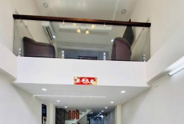 Bán nhà 5 tầng ngay trung tâm quận 5 - 40M² - Hẻm xe hơi