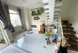 Ngộp Bán Nhà 2 Tầng Hẻm Xe Hơi Võ Văn Ngân Bình Thọ Thủ Đức 41m2 Chỉ hơn 4 tỷ Cực Hiếm