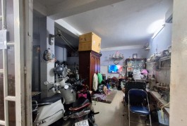 CHÍNH CHỦ 1 ĐỜI - NGANG GẦN 6M - CÁCH MT ĐS 15 20M - NHÀ CŨ TIỆN XÂY MỚI - NHỈNH 4 TỶ
