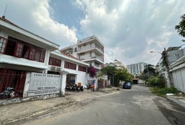 BÁN ĐẤT THỔ CƯ 100% VỊ TRÍ NGUYỄN VĂN HƯỞNG THẢO ĐIỀN - QUẬN 2 - 450M2 - 75 TỶ - SỔ ĐỎ CHÍNH CHỦ