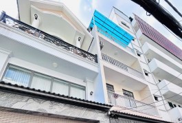CÁCH MẶT TIỀN 1 CĂN NGUYỄN THỊ THẬP Q7 
ĐƯỜNG NGANG 5M 
DT NGANG 5 X12 - 4 TẤM CÓ 100 TRIỆU M