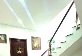 ziu hót giá rẻ 5ty 5t tầng -ngan 7.2m dài 10 phân lơ -ô tô vào nhà -nhà mói -pháp lý chẩn nguyẻn van cừ .tân tạo a bình tân