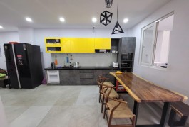 Bán Nhà đường Ba Đình - ngay cầu Chà Và, giáp Q5, 4.7x21m, 2 Tầng, HĐT 20tr, 6.6 tỷ