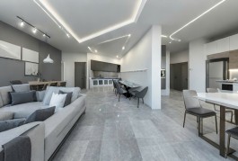 NHÀ SANG 2 TẦNG MỚI, TẶNG NT, 40M2 NGAY MẶT TIỀN CHỢ TÂN TRỤ GIÁ SIÊU HOT