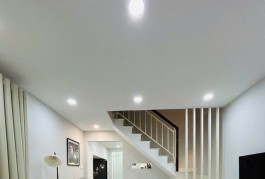 Bán nhà đẹp Ngay mặt tiền xe hơi 