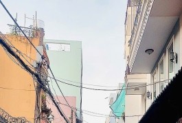 Gấp bán nhà Lê Trọng Tấn  Tân Phú giáp Aeon 48m2,3Tầng Nhỉnh 4tỷ