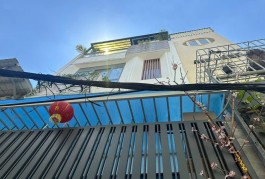 NHÀ BÁN PHÚ NHUẬN - NHỈNH 4 TỶ - HẺM 3 GÁC - 4 LẦU - HOÀN CÔNG ĐẦY ĐỦ