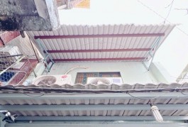SÁT MẶT TIỀN  NGANG 4 NỞ HẬU 7 DÀI 10,5 M  ĐÚC 3 TẤM Q4 GIẢM 400 TRIỆU
