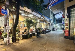 BÁN NHÀ 101M2 hẻm xe hơi đổ cửa QUẬN 7 - GIÁ chỉ 9 TỶ