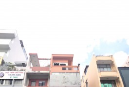 Cho thuê Góc 222 Hai Bà Trưng, Đakao, Quận 1- Diện tích: 4,5m x 15m_giá 100 Triệu