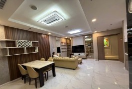 LANDMARK 81 2PN 94m2 CHỦ ĐI BÁN GẤP FULL NỘI THẤT INBOX ÉP GIÁ