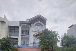 Biệt Thự Mặt Phố ,TPHCM,Q7,Tân Quy, Đường 77,18,2 tỷ ngang 6 × dài 24