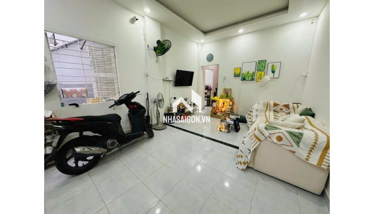 BÁN NHÀ MỘT TRỆT MỘT LẦU – GẦN CHỢ TĂNG NHƠN PHÚ A.Giá chỉ có 3.830 tỷ