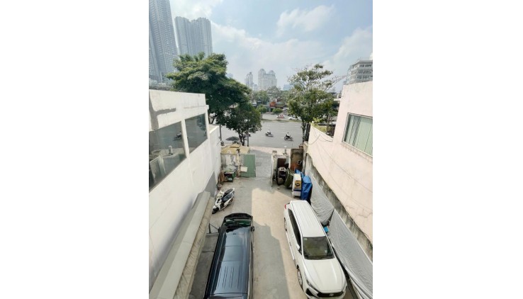 Chủ Hết Tiền Hoàn Thiện Cần Bán Gấp Tòa Nhà MT Điện Biên Phủ