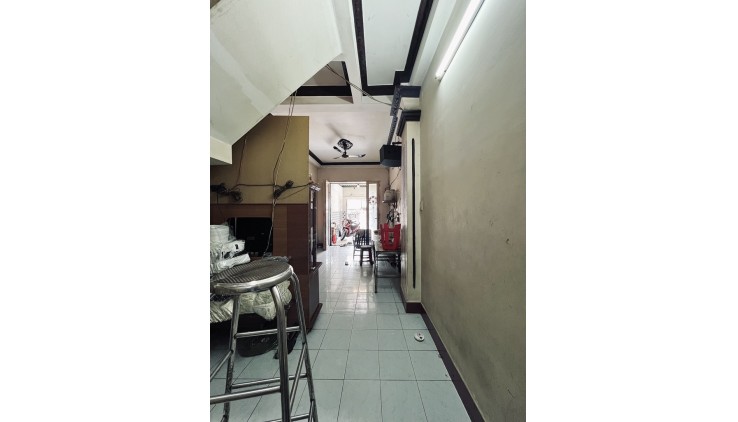 CẦN BÁN GẤP MẶT TIỀN NGUYỄN DUY, P12Q8 - 51M2 – 3 X 17M- 4 TẦNG CHỈ 10.5T