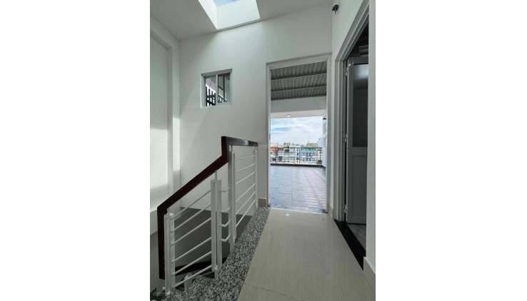 Nhà riêng HXHX chỉ 6,5 tỷ, 42 m2, 7PN, 7WC, Lũy Bán Bích, Q.TP đẹp, tiện ích