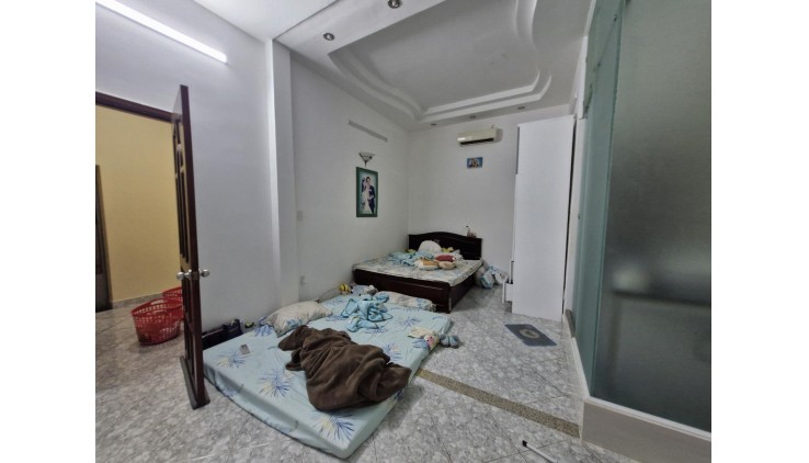 MẶT TIỀN CẠNH ĐH NGÂN HÀNG, BIỆT THỰ KIÊN CỐ VỪA Ở VỪA KD SIÊU VIP TT LINH CHIỂU THỦ ĐỨC, NGANG 9M, 3 TẦNG Ở NGAY, GIÁ CHỈ 18.5 TỶ TL.