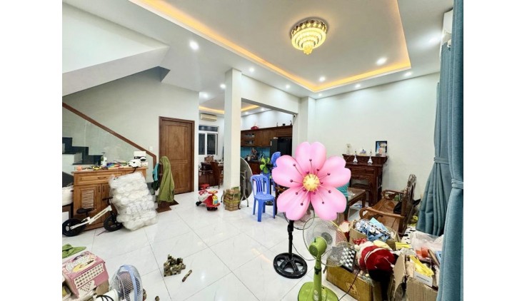 Bán nhà 185m2, 3 tầng, 10PN, Ngô Tất Tố, P22, Bình Thạnh, 28 tỷ