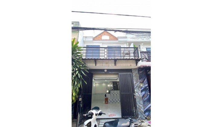 BÁN GẤP NHÀ GIÁ TỐT  NHẤT KHU VỰC 2 TẦNG MÁI THÁI MỚI 57 M2- XE HƠI NGỦ TRONG NHÀ - NGAY BỆNH VIỆN QUẬN Q12 GIÁ 3,4 TỶ