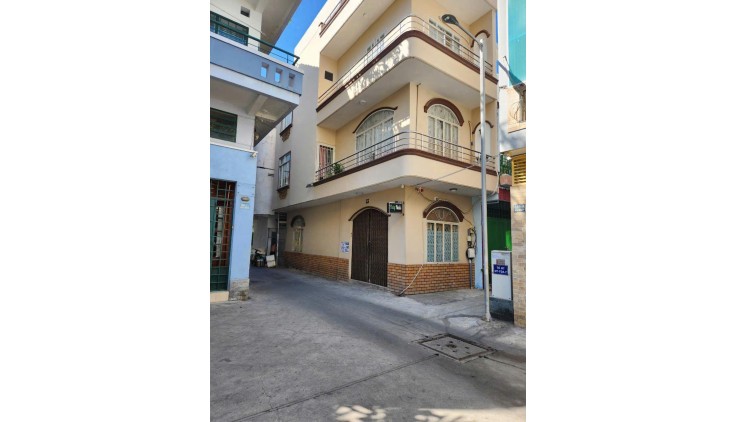 **SIÊU PHẨM Q5-Căn Góc 2 MT HXH 6m Trần Hưng Đạo CN 35m2
HĐT.18Tr/Th-10 Tỷ Hơn