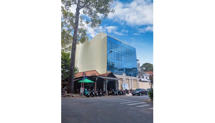 ** Tòa Building mặt tiền rộng 16,4 mét ngay TTTM HÙNG VƯƠNG PLAZA - Phường 12, Quận 5