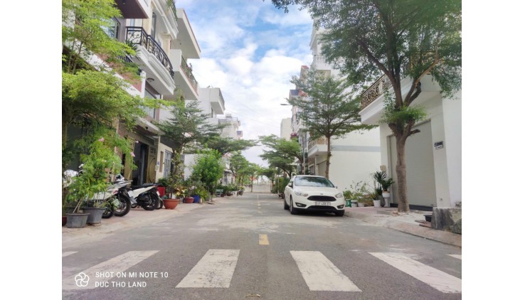 Bán Nhà 4 tầng, 56m2, đường 8m, vỉa hè khu nhà lầu phân lô bàn cờ TX25 đầy tiện ích