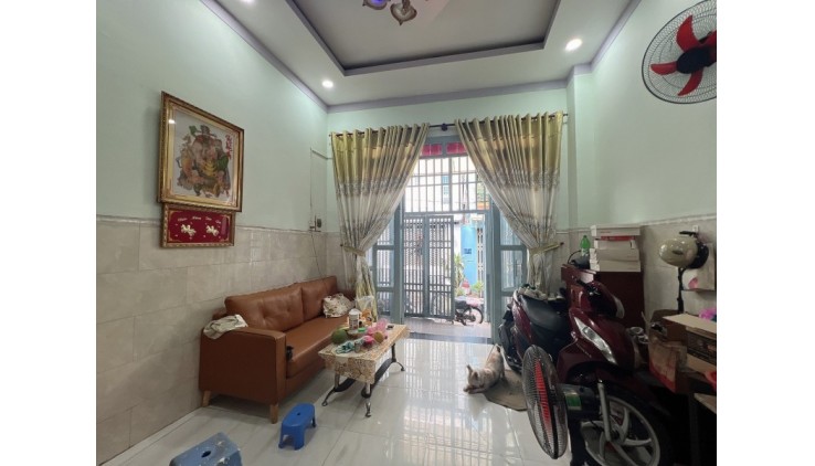 Bán gấp nhà riêng tại Bông Sao, 4,75 tỷ, 64m2, 2PN, 2WC