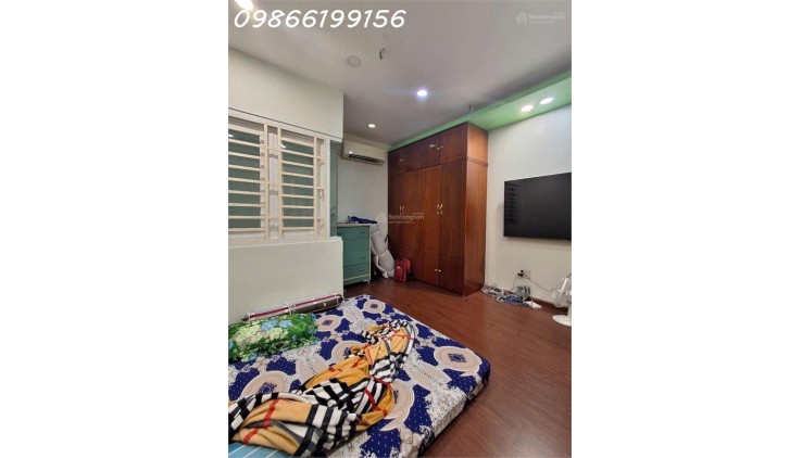 NHÀ PHỐ 4 TẦNG Q7- NGUYỄN THỊ THẬP - HẺM XE HƠI - DT 70m2 - NHỈNH 8 TỶ