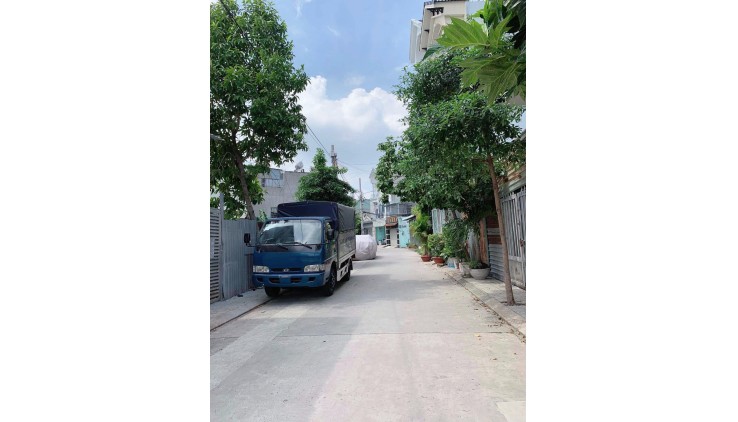 Bán nhà đường 10m - 58m2-4tang Hiệp Thành 43 - Q12 ,sát KDC Hiệp Thành City- 5 tỷ nhỉnh 0932030061