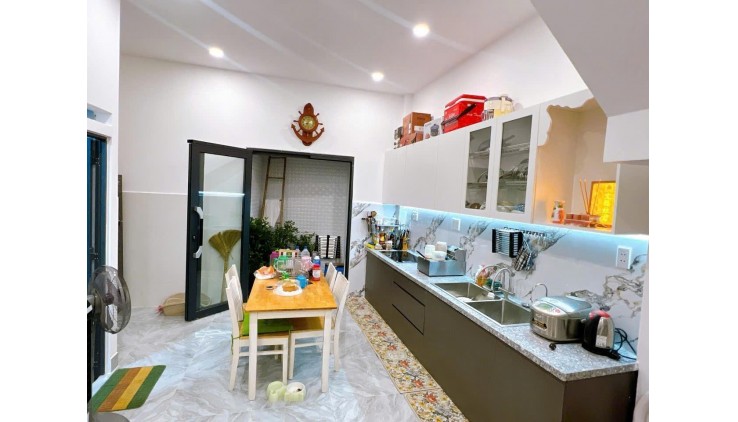 **SIÊU PHẨM Q4–Hẻm 4M-Cách Mặt Tiền Chỉ 2CĂN- 55M NGANG 3.8 Cực Hiếm–Nhỉnh 5Tỷ