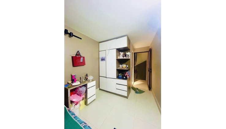 Bán căn hộ chung cư Tam Chinh HBT 75 m 2 ngủ giá 5.5 Tỷ