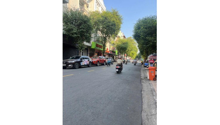 ** Ngộp Bank – Bán Gấp Nhà Phố Vàng Bạc Đá Quý An Đông Quận 5 (4X13.5) CTXD. 7Tầng