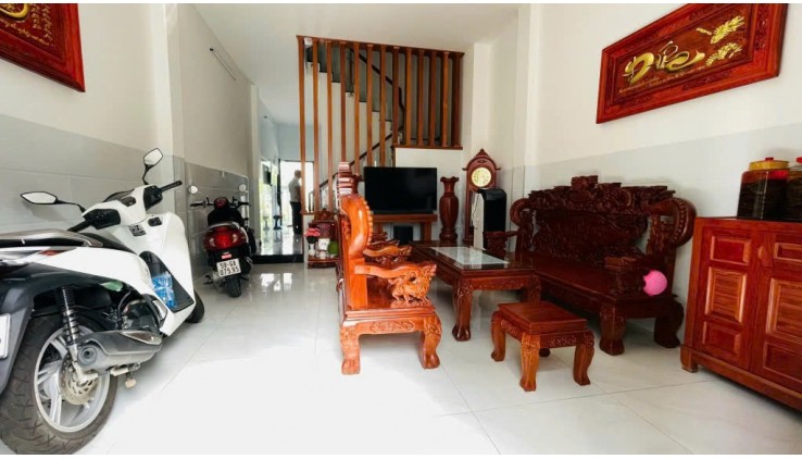 Bán Nhà 4 tầng, 56m2, đường 8m, vỉa hè khu nhà lầu phân lô bàn cờ TX25 đầy tiện ích