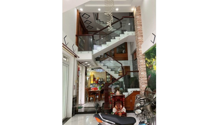BÁN NHÀ BÙI ĐÌNH TÚY 4.5m x 15m - 4 tầng - HXH - CHỈ NHỈNH 7 TỶ