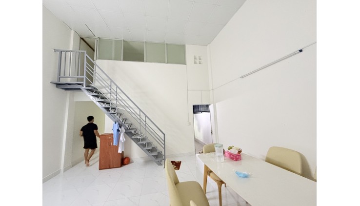 Bán nhà mặt phố Linh Trung, Thủ Đức, 120m², 8.4 tỷ, sổ đỏ