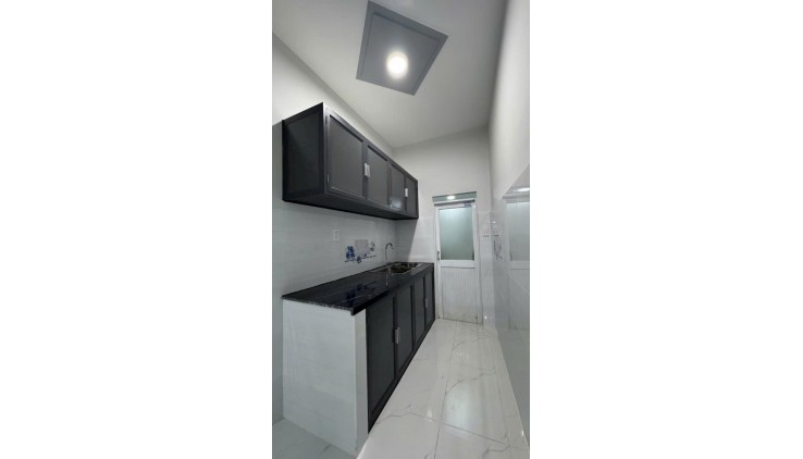 NHà cực hiếm Khuông Việt, 2 Tầng ,20m2, chỉ hơn 2 tỷ