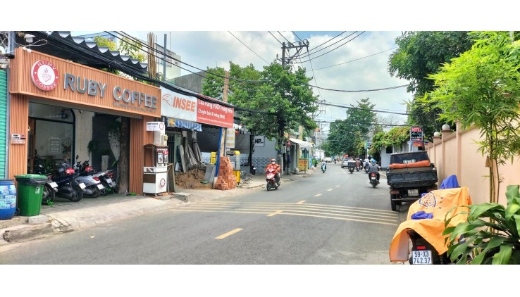 KHU HIẾM NHÀ BÁN MẶT TIỀN ĐẲNG CẤP ĐƯỜNG 7 LINH TRUNG. THỦ ĐỨC. 13.8 TỶ. TL.