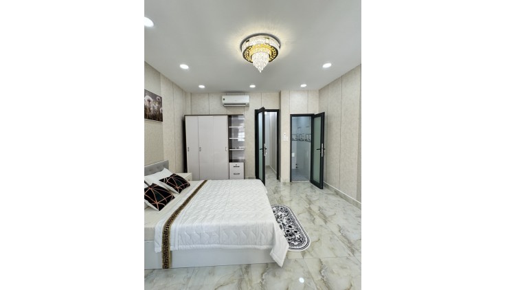 Hẻm 1/ Nguyễn Công Hoan, 4 PN, 5 WC, Doanh Thu 20 tr/th, Giá 8 tỷ X