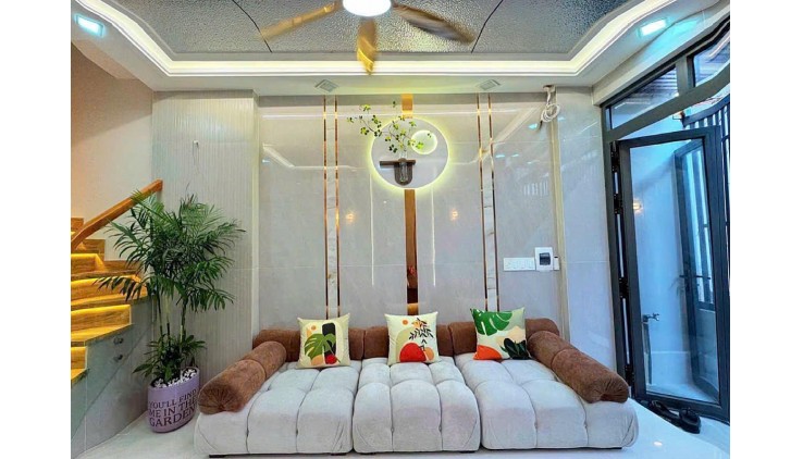 *++Mới Đẹp-Full Nội Thất-Nhà Hẻm 4m Trước Nhà,LÊ ĐẠI HÀNH,3 Tầng 30M2- Nhỉnh 4TỶ*