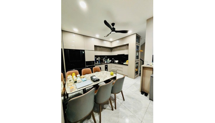 *VIP QUẬN 5-GẤP Gấp Nhà 2 MT Thương Hiệu Thời Trang Nguyễn Trãi 5Tầng(5x12) Nhỉnh 23Tỷ