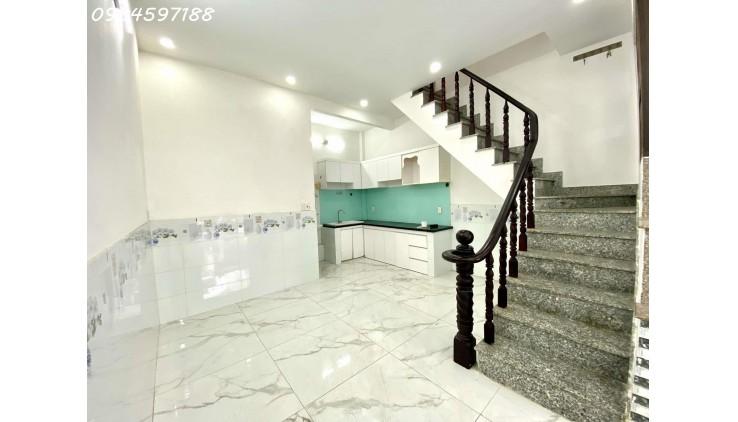 BÁN GẤP NHÀ GIÁ TỐT  NHẤT KHU VỰC 2 TẦNG MÁI THÁI MỚI 57 M2- XE HƠI NGỦ TRONG NHÀ - NGAY BỆNH VIỆN QUẬN Q12 GIÁ 3,4 TỶ