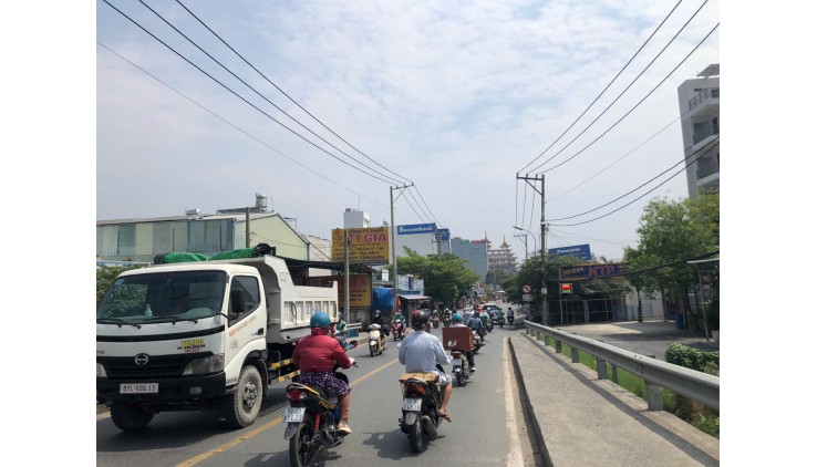 Đất đẹp 4.5x12m Full Thổ cư, đường 6m xe tải, 100m ra dg Hà Huy Giáp