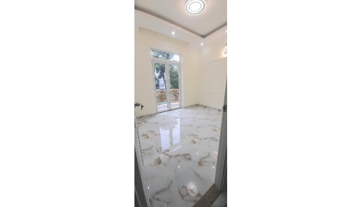 Gấp Bán Trong Tuần Siêu Phẩm Nhà 3 Tầng Mặt Tiền Đường16m Dt: 48.4m2( 4m× 12m ) Chỉ 8.5 TỶ