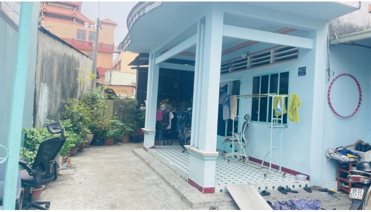 Bán nhà mặt phố Xa Lộ Đại Hàn, Linh Trung, Thủ Đức, 4.2 tỷ, 126m²