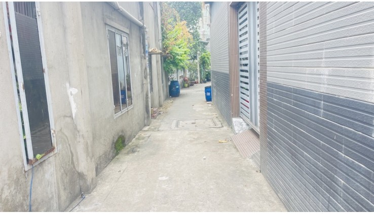 Bán nhà mặt phố Xa Lộ Đại Hàn, Linh Trung, Thủ Đức, 4.2 tỷ, 126m²