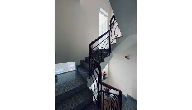 N284 - Nhà Bán Quận 3 , Lê Văn Sỹ , xây full 60.4m2 , 4 Pn, 4 vệ sinh Giá 10 tỷ 9